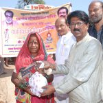 Diwali-With-Tribal-Families (15)